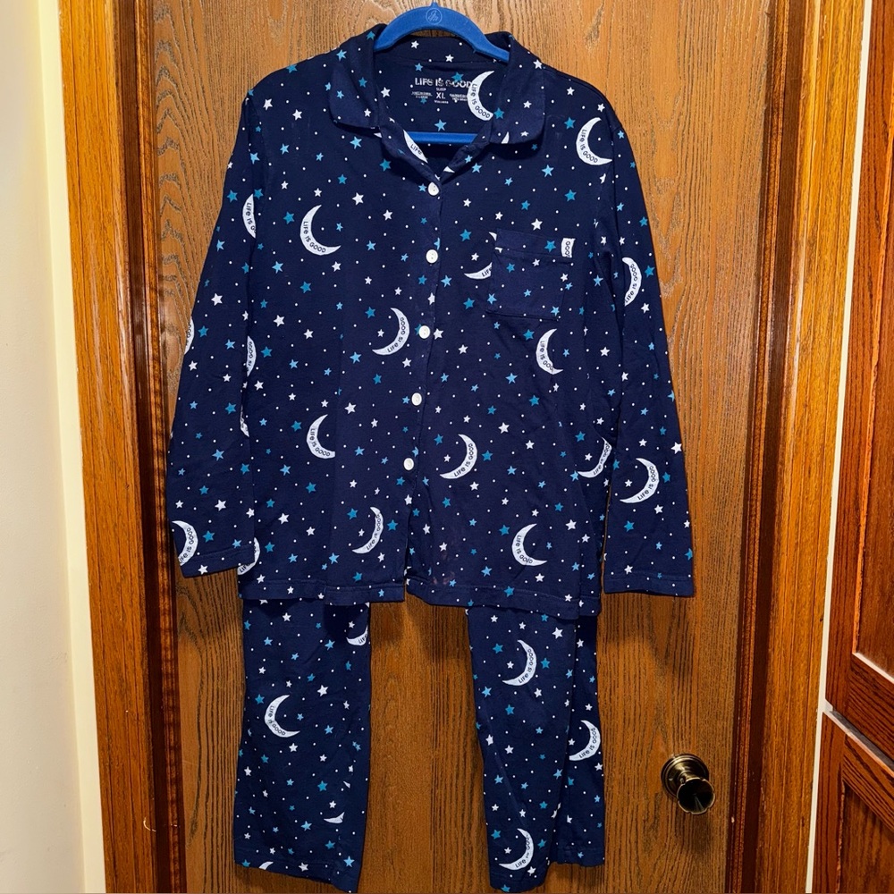 Life Is Good Sz XL flannel pajamas, 2 piece Navy Blue, moons stars pockets